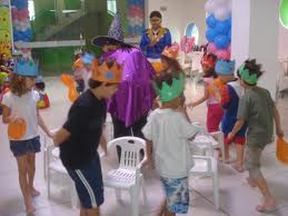 Na dança das cadeiras do Governo, o Prefeito Vladimir Azevedo pode aproveitar e retirar todas as cadeiras de uma só vez, e não de uma em uma como é a brincadeira dana das cadeiras